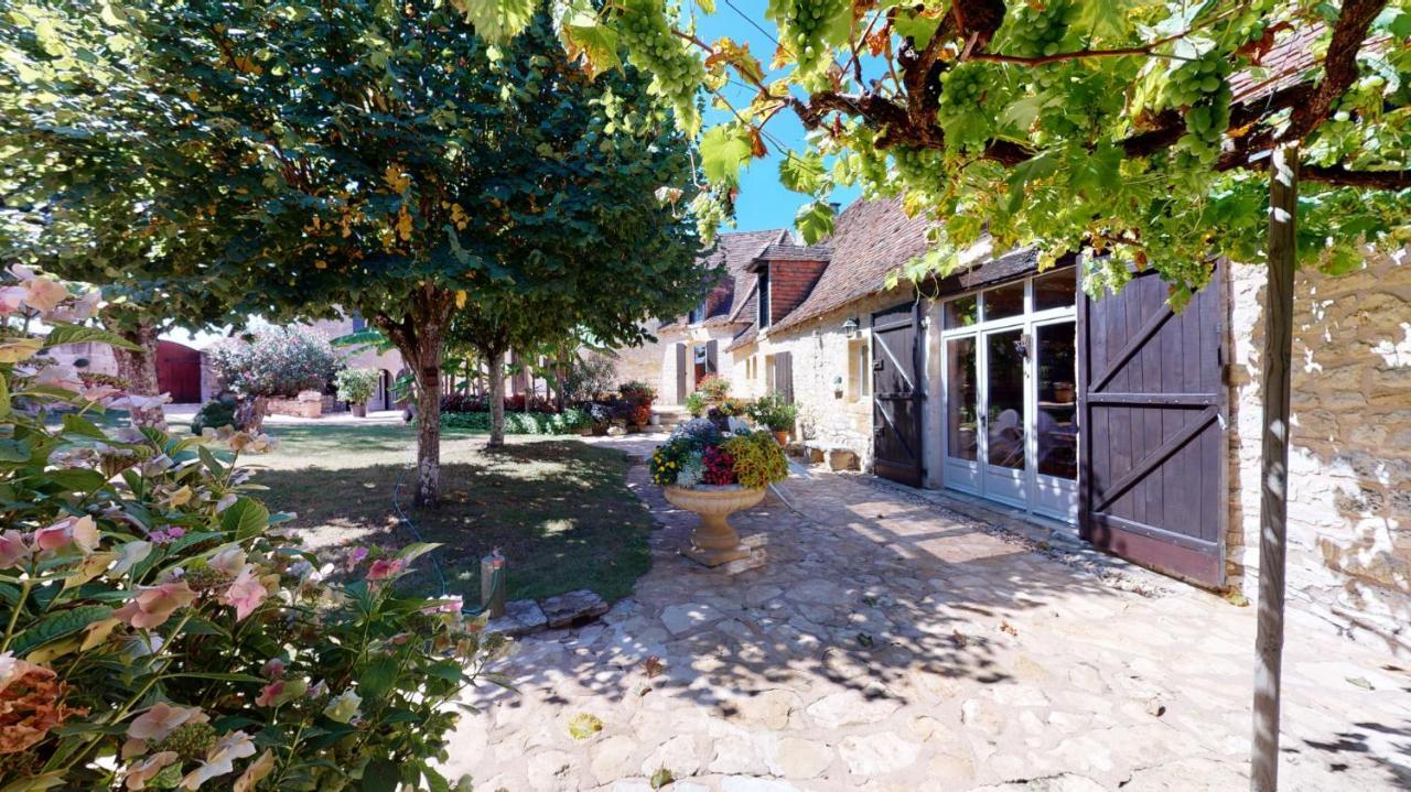 Demeure Du Vallon - Chambres D'Hotes De Charme Azerat Zewnętrze zdjęcie