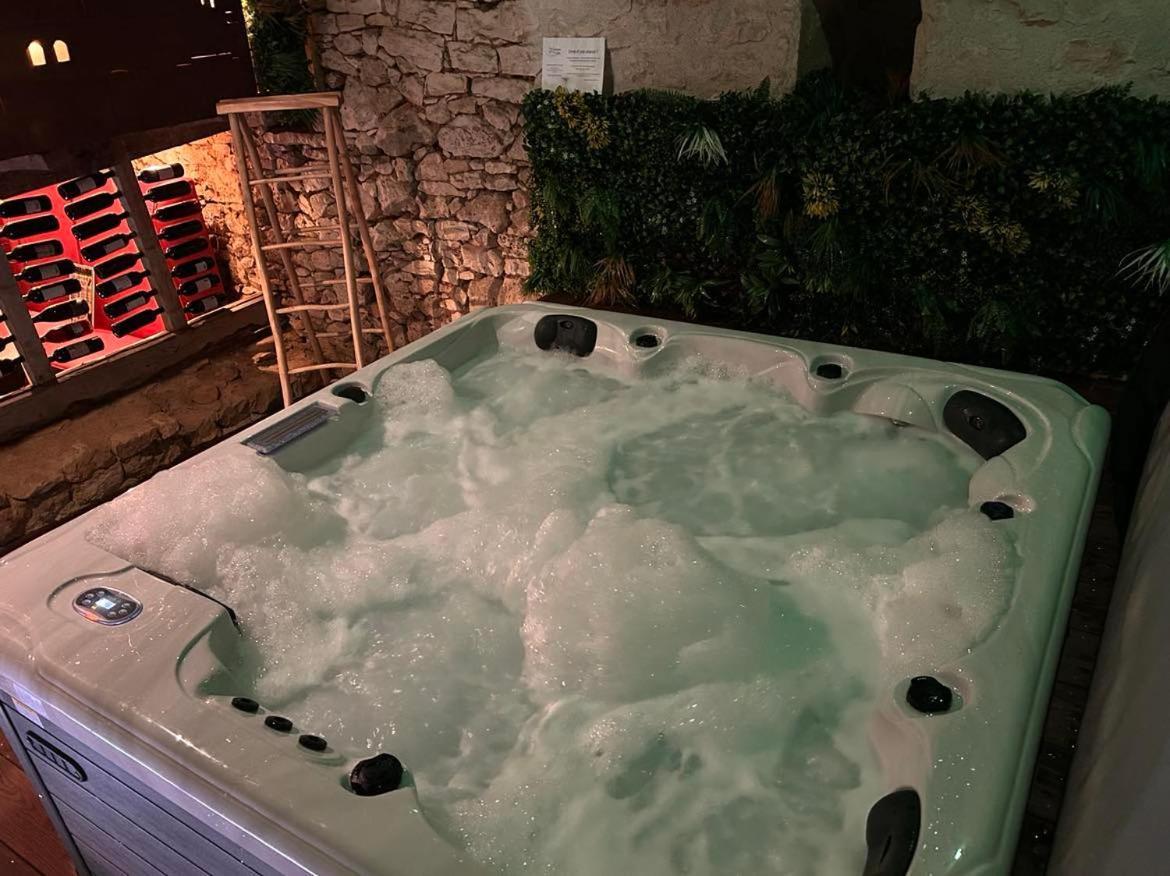 Demeure Du Vallon - Chambres D'Hotes De Charme Azerat Zewnętrze zdjęcie