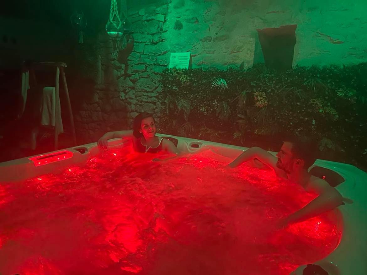 Demeure Du Vallon - Chambres D'Hotes De Charme Azerat Zewnętrze zdjęcie