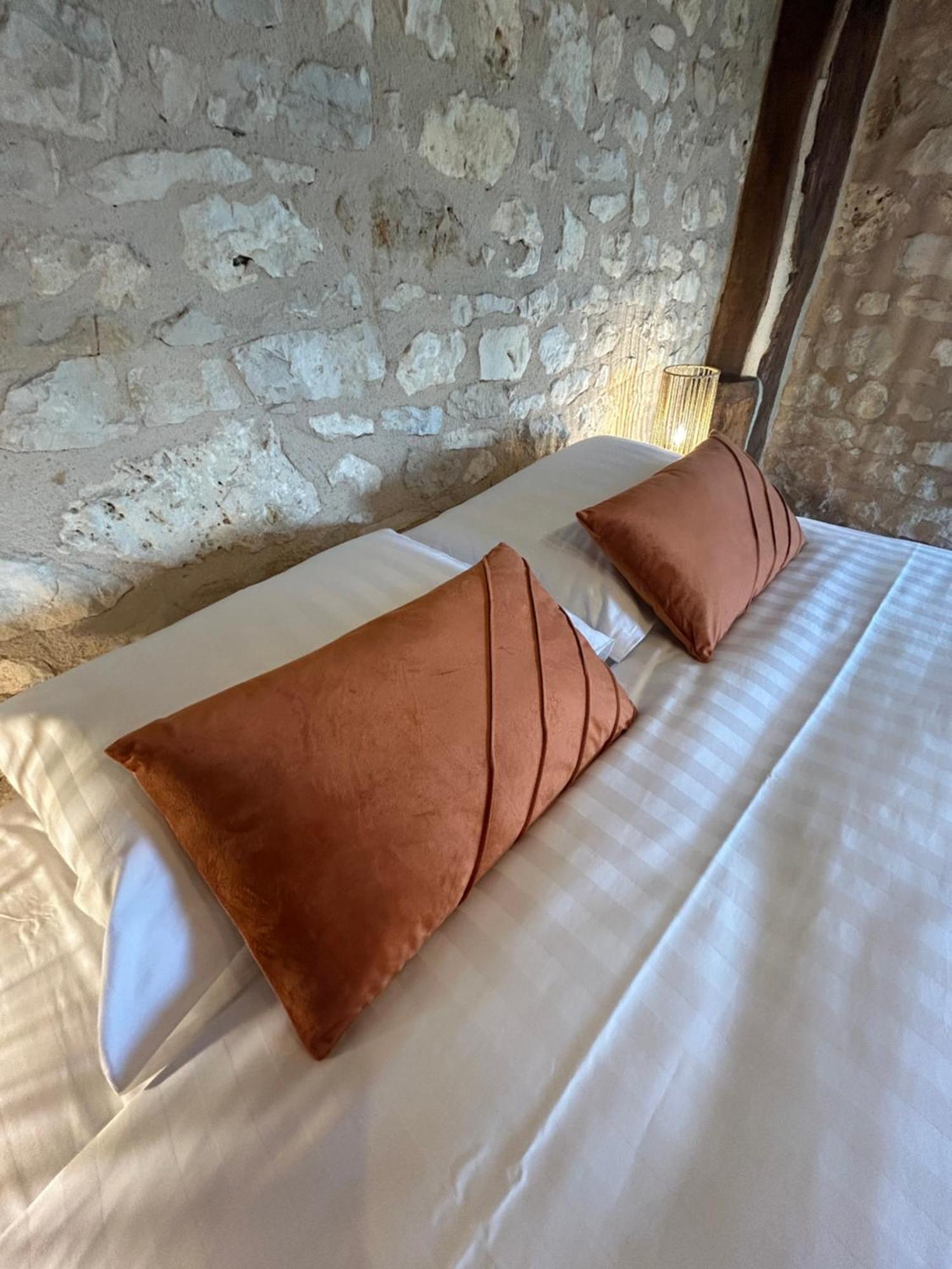 Demeure Du Vallon - Chambres D'Hotes De Charme Azerat Zewnętrze zdjęcie